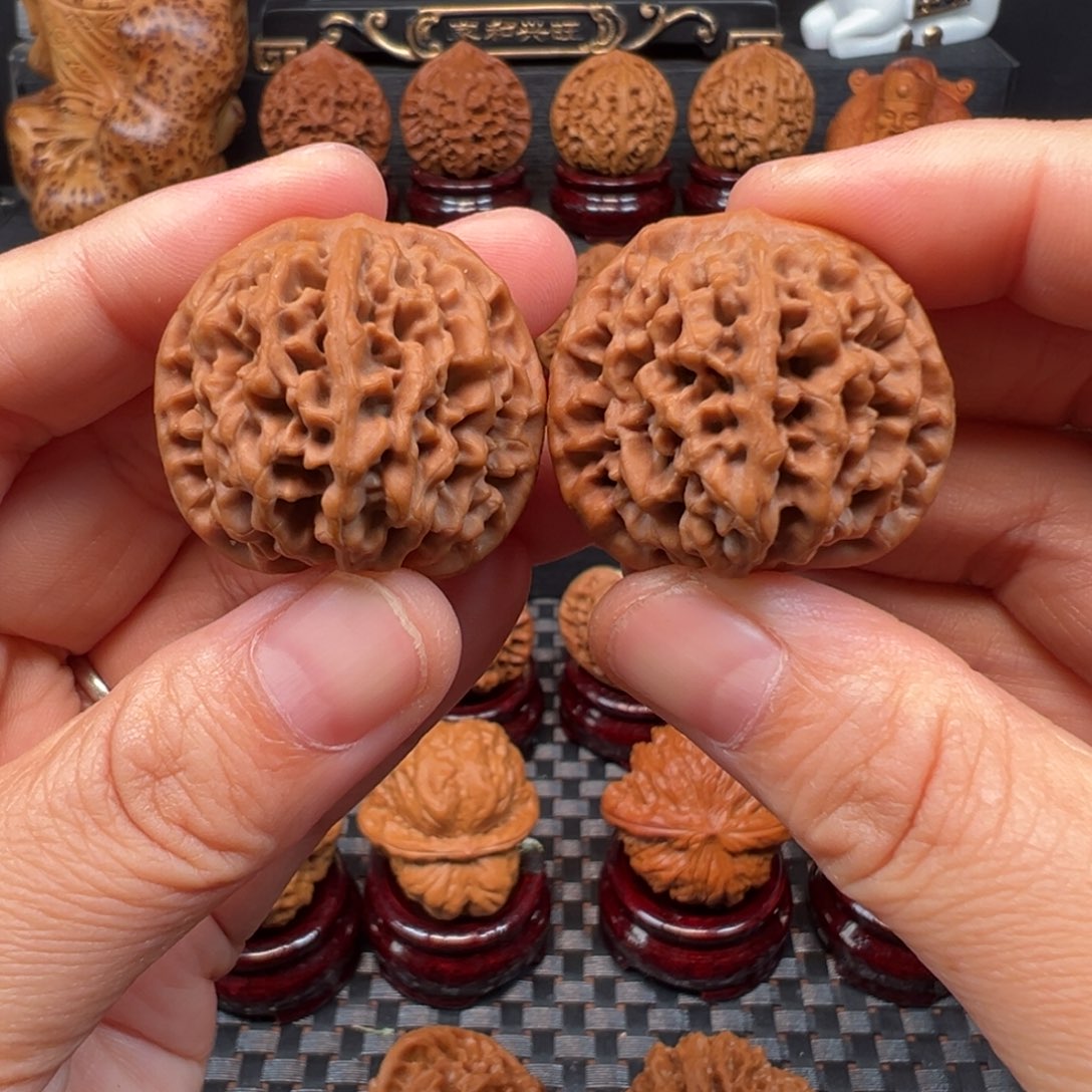 八***儿文玩核桃吊坠33全品秦闷