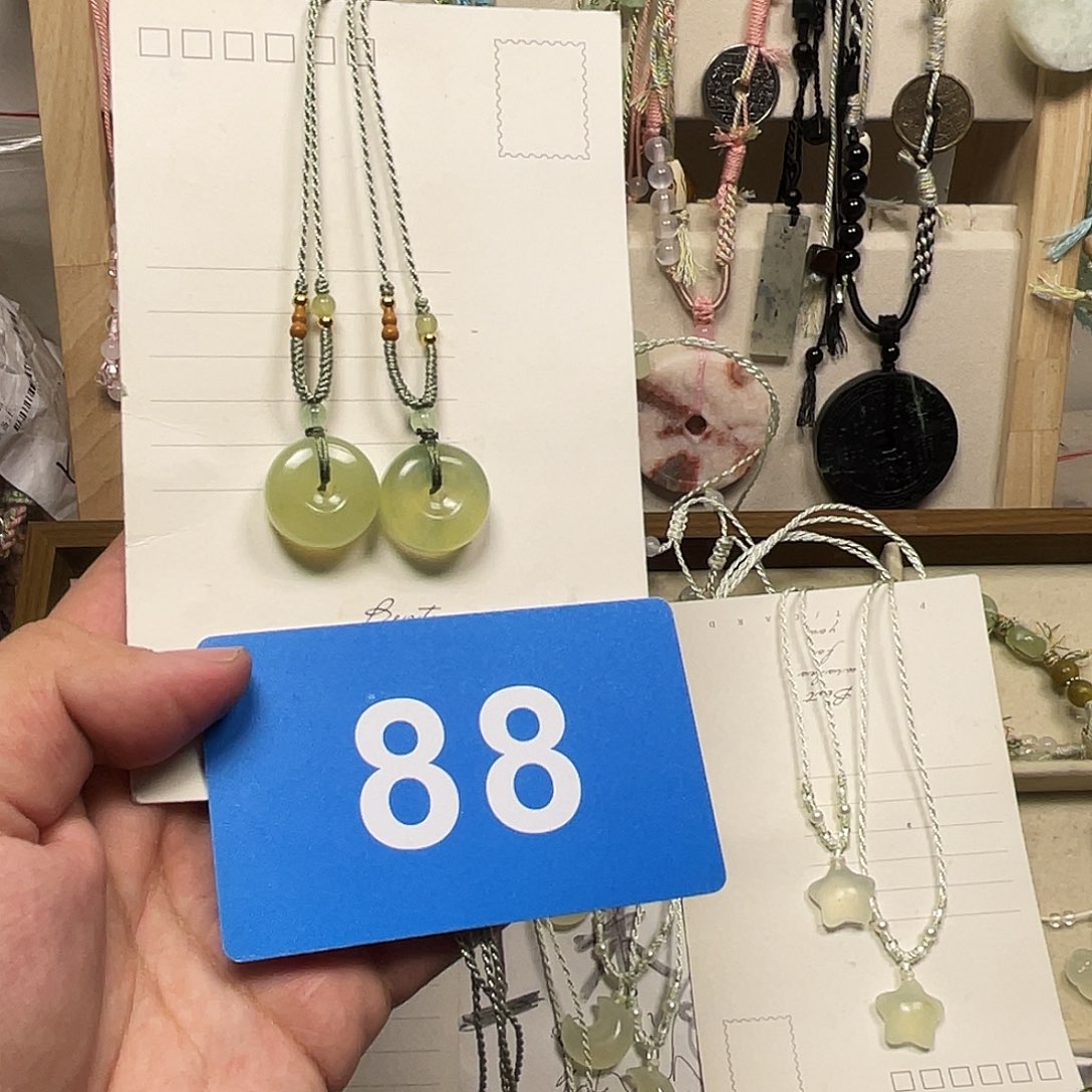 蛇纹石玉合金颈饰