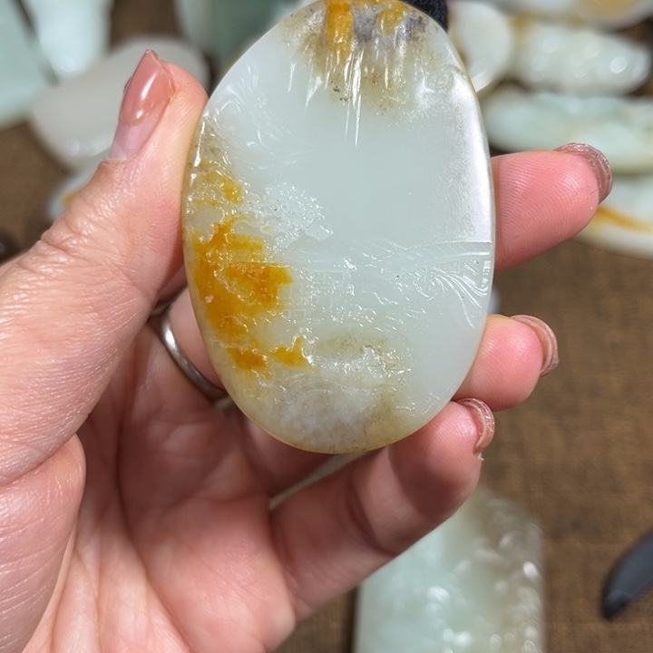 和田玉未镶嵌颈饰