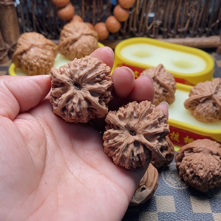 文玩核桃把件卡****?40苹果园