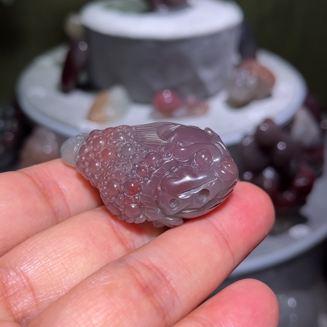 未镶嵌颈饰玛瑙/玉髓金蟾