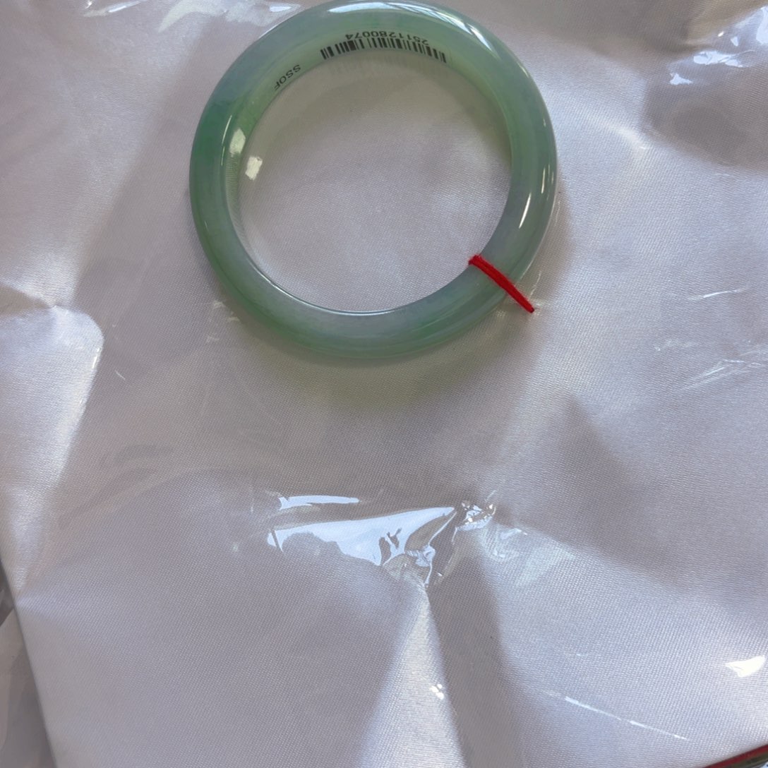 翡翠未镶嵌手镯5455. 26