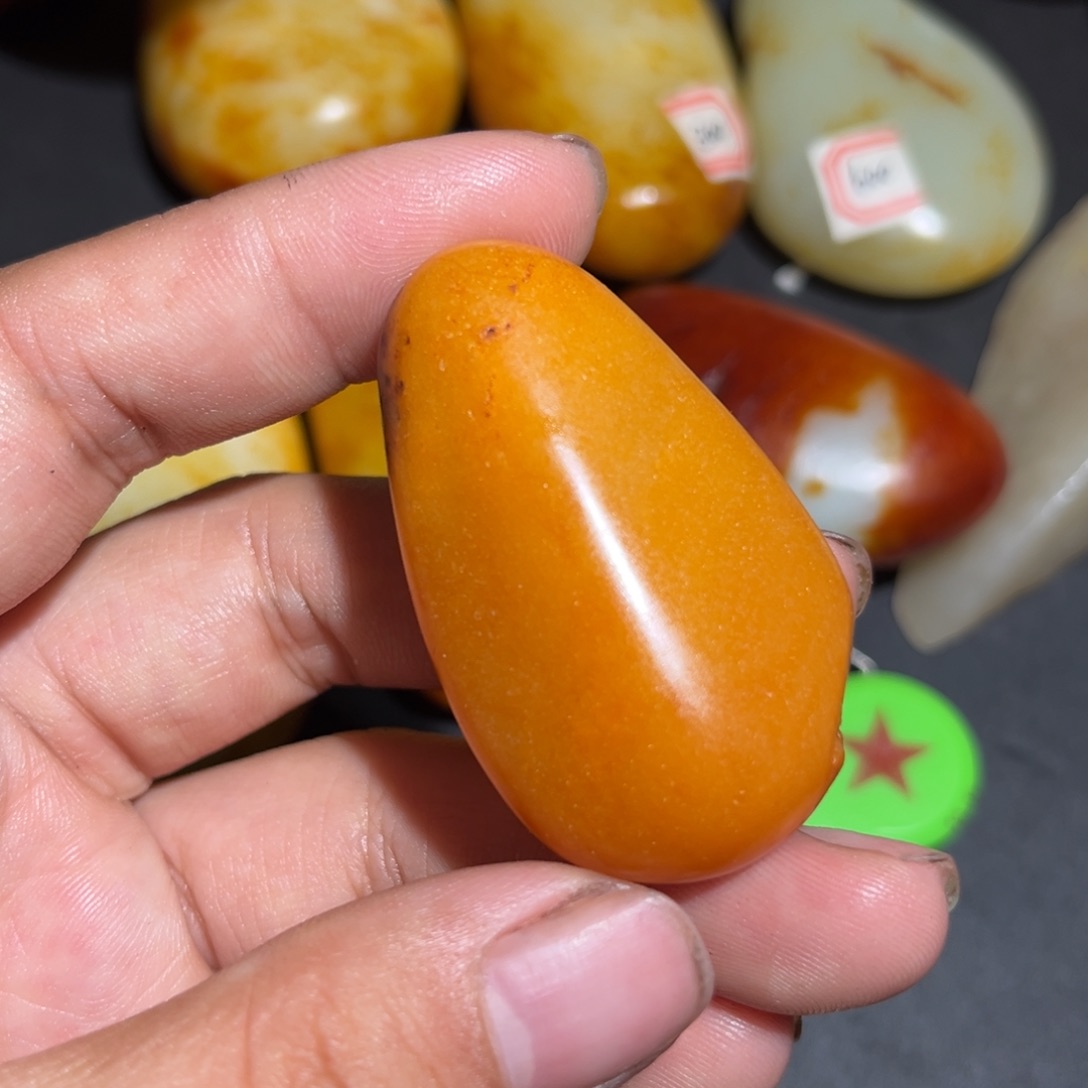 和田玉未镶嵌珠宝奇石