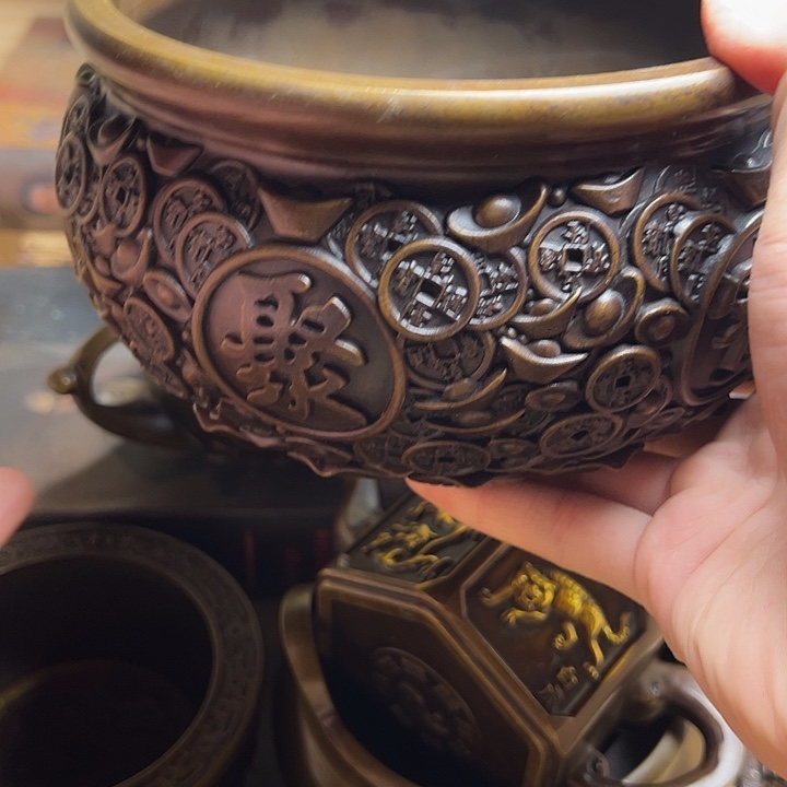 精美铜器，点击下单