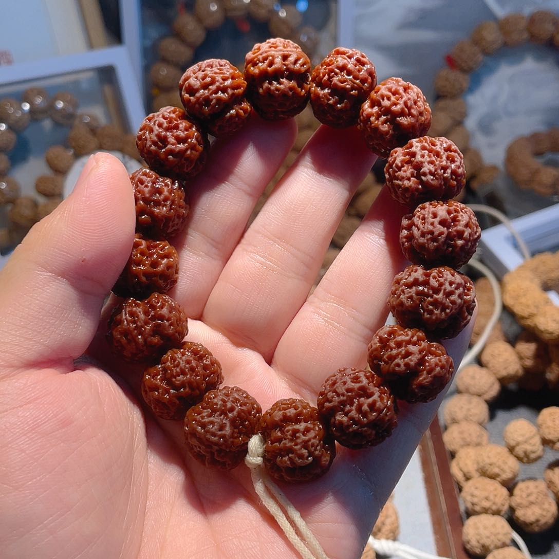 手串金刚菩提20mm梅花【梁】