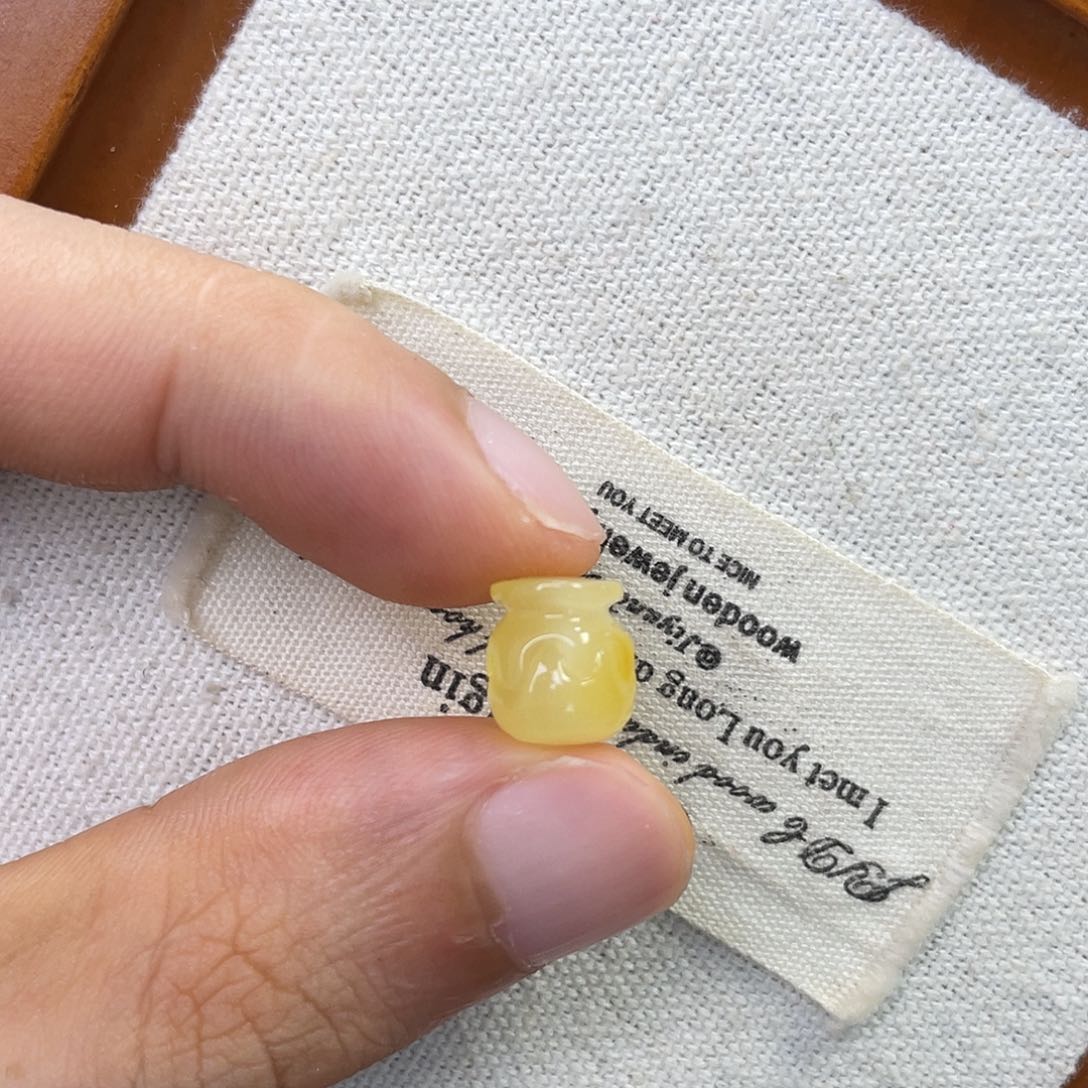 未镶嵌琥珀珠宝奇石蜜罐