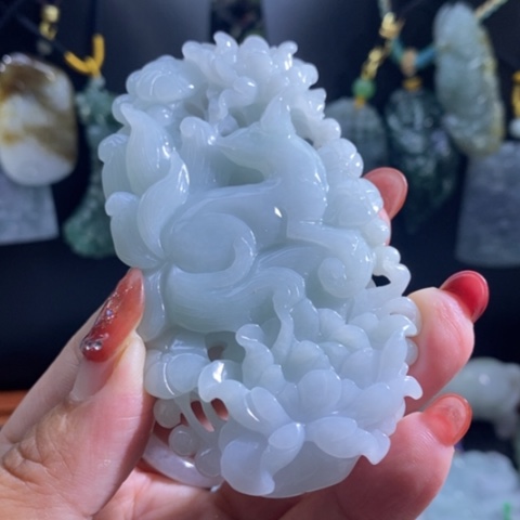 【闪购商品】颈饰未镶嵌翡翠九尾