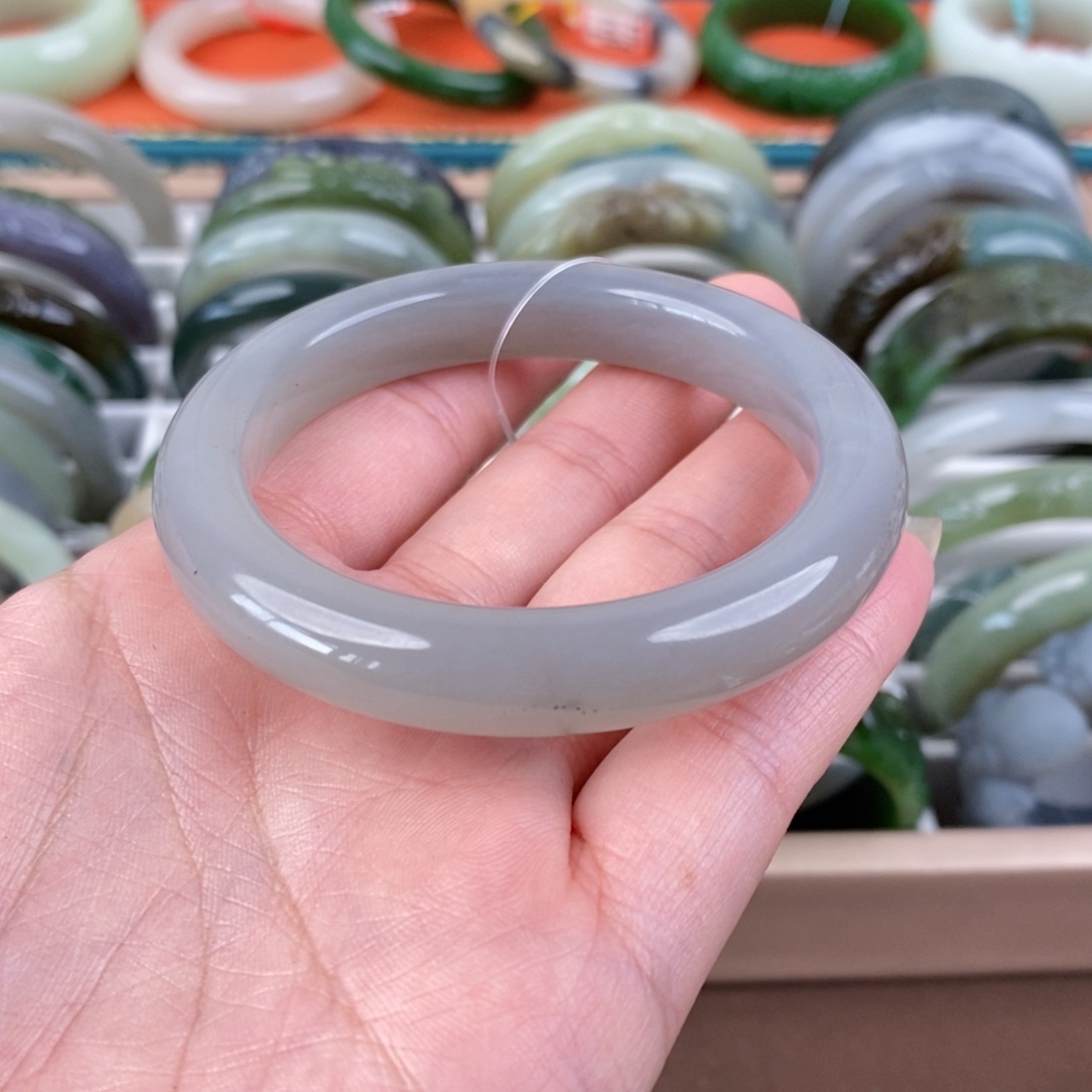 和田玉未镶嵌手镯55.3