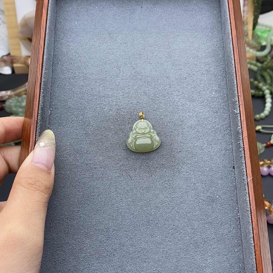 和田玉吊坠(不含链)18K金镶嵌