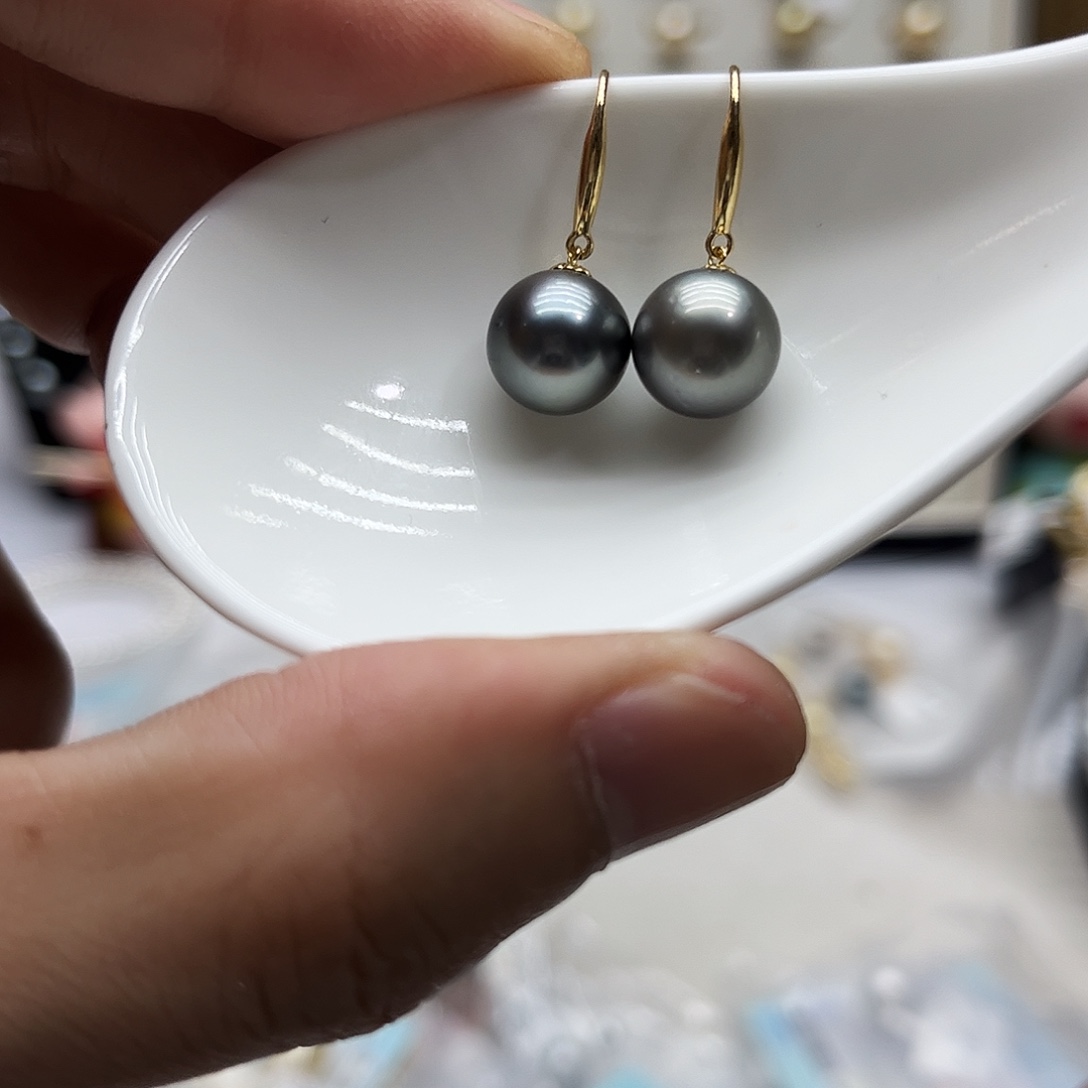耳饰海水珍珠18K金镶嵌