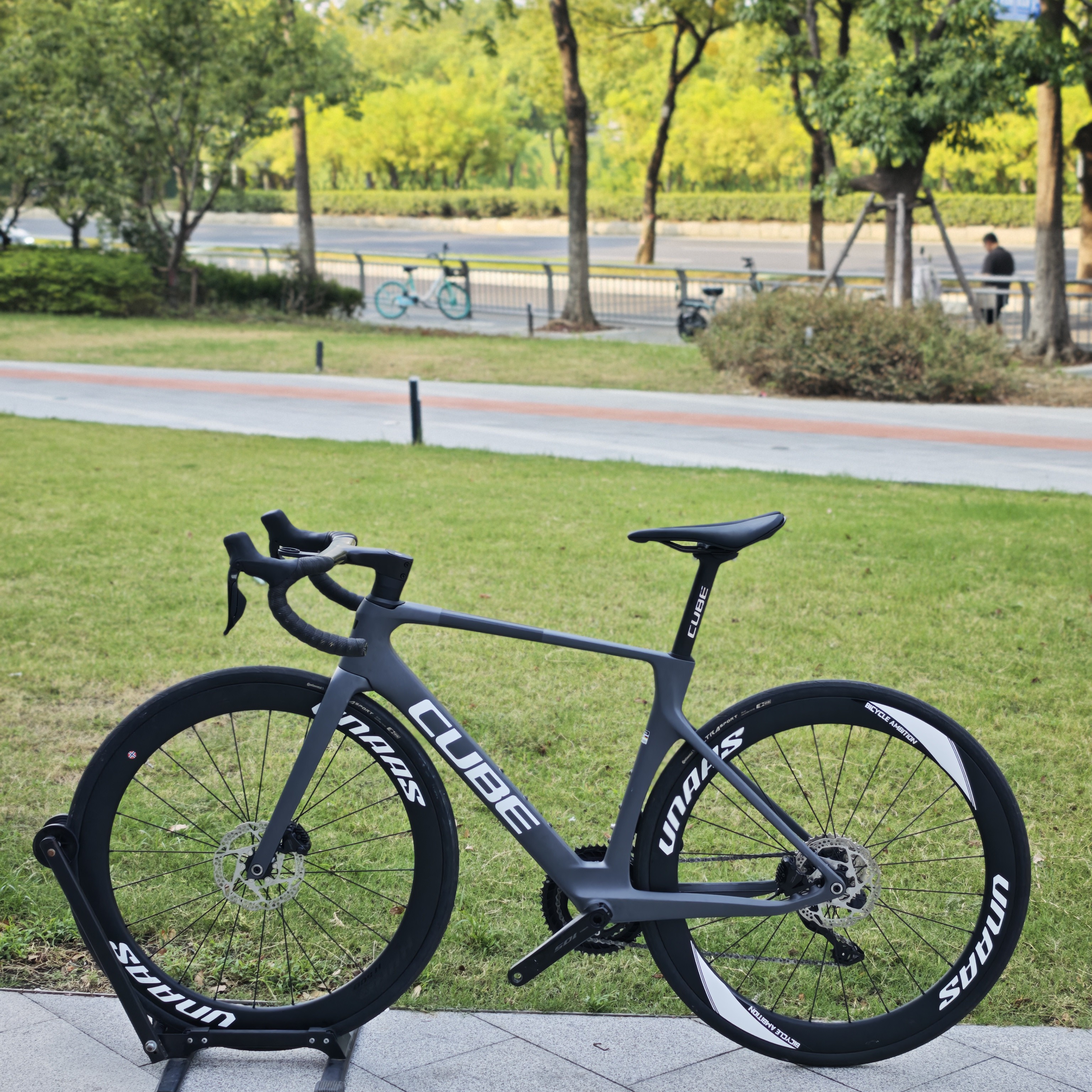 德国cube c62全碳电变公路车s码适合163-173左右