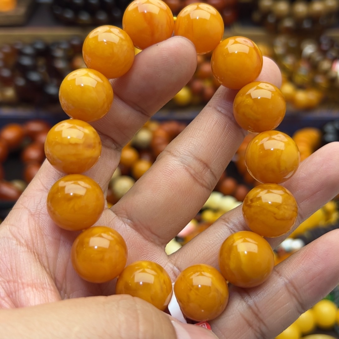 琥珀珠宝奇石未镶嵌