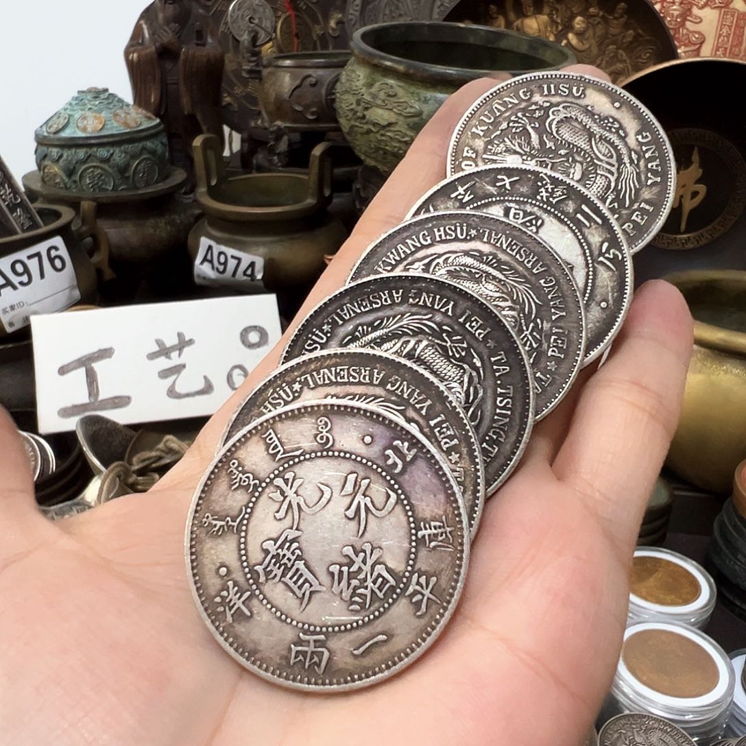 金属复古风格摆件