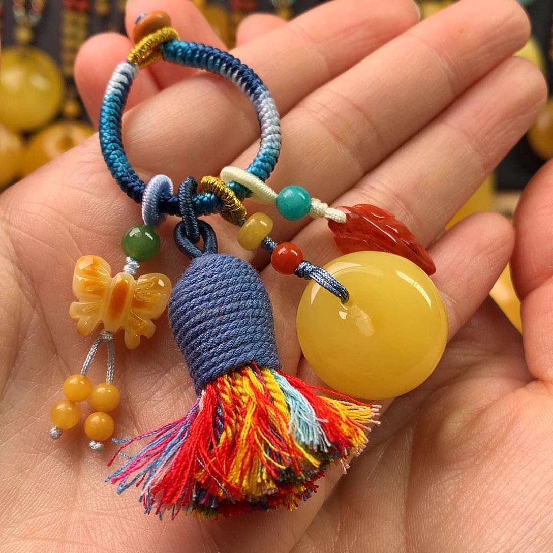 琥珀裸石未镶嵌钥匙挂