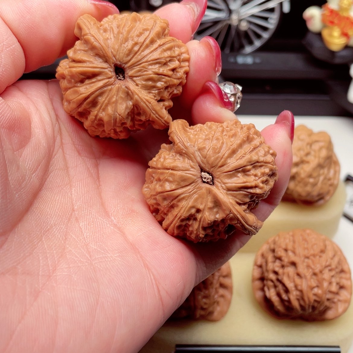 【闪购商品】吊坠桃核樂*血麒麟40尺已打底