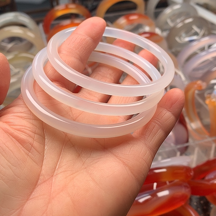 玛瑙/玉髓未镶嵌手镯