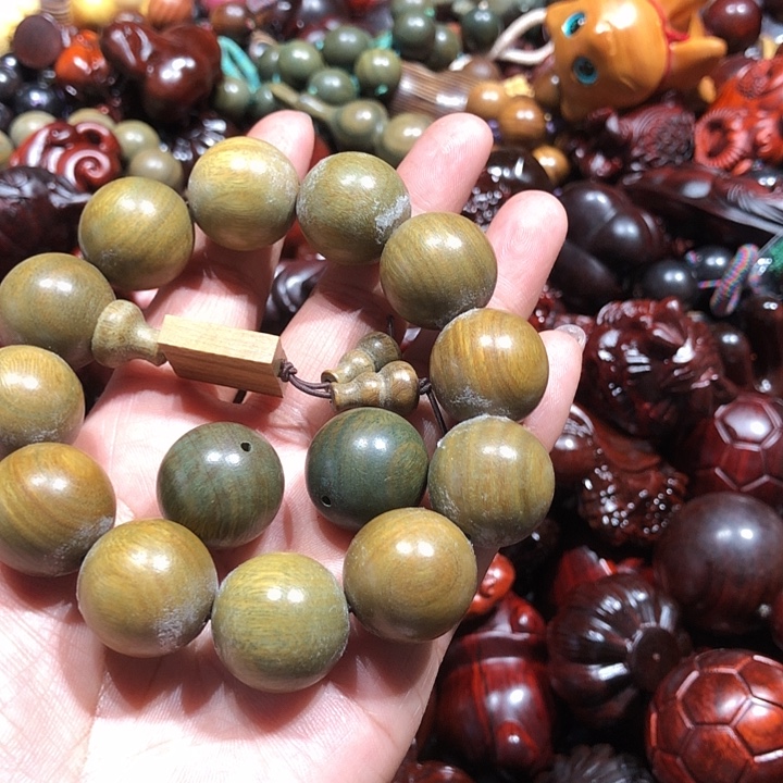 喵***维腊木（绿檀）123365478999777