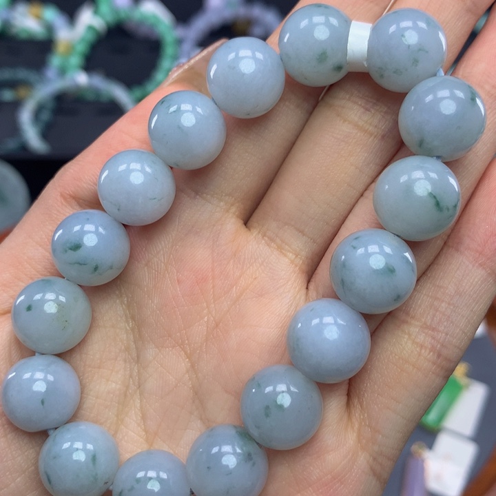 翡翠手链未镶嵌翡翠