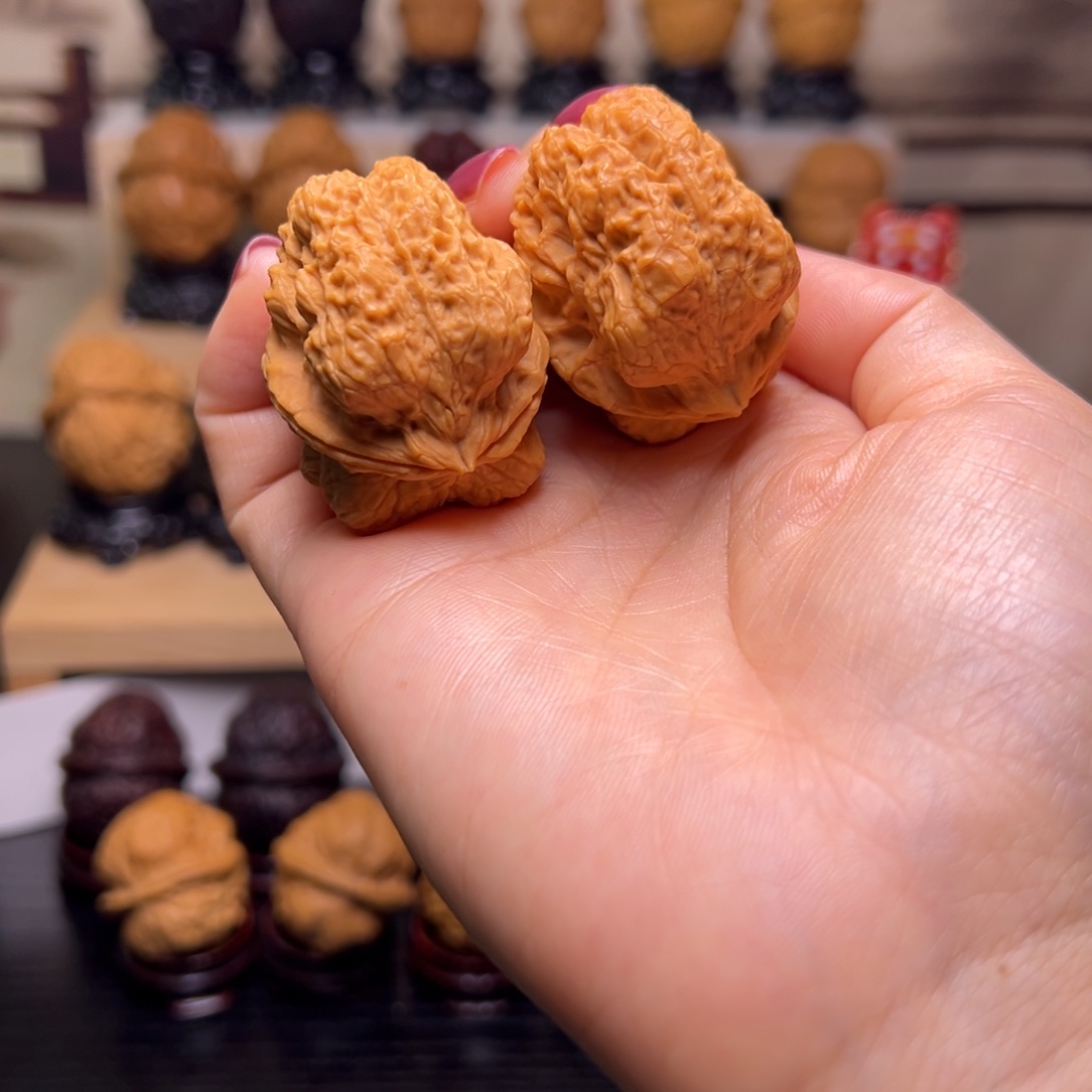 文玩核桃把件至尊龙背39H