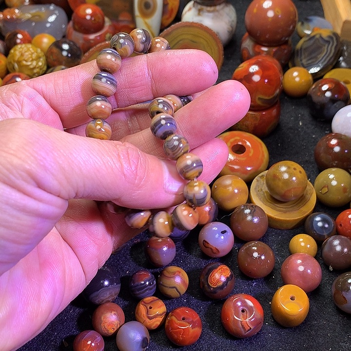 猫***草玛瑙/玉髓未镶嵌珠宝奇石