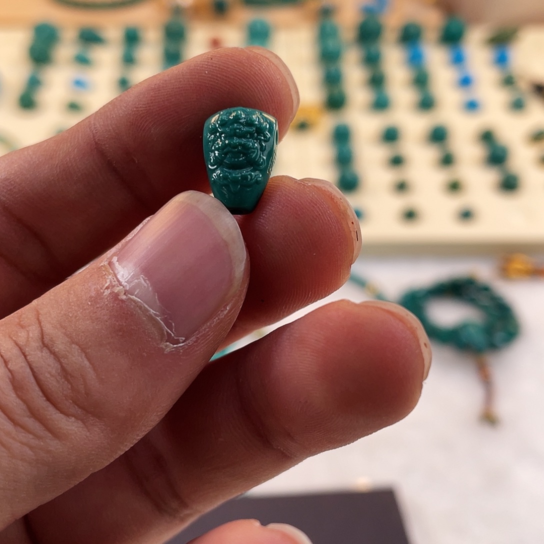 绿松石未镶嵌耳饰