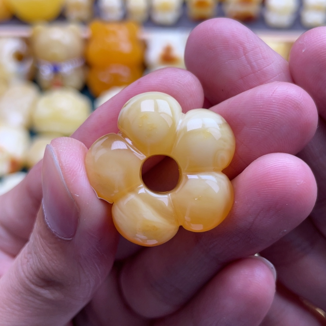 琥珀未镶嵌裸石蜜蜡