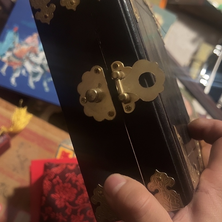 木盒子一个放漏二十