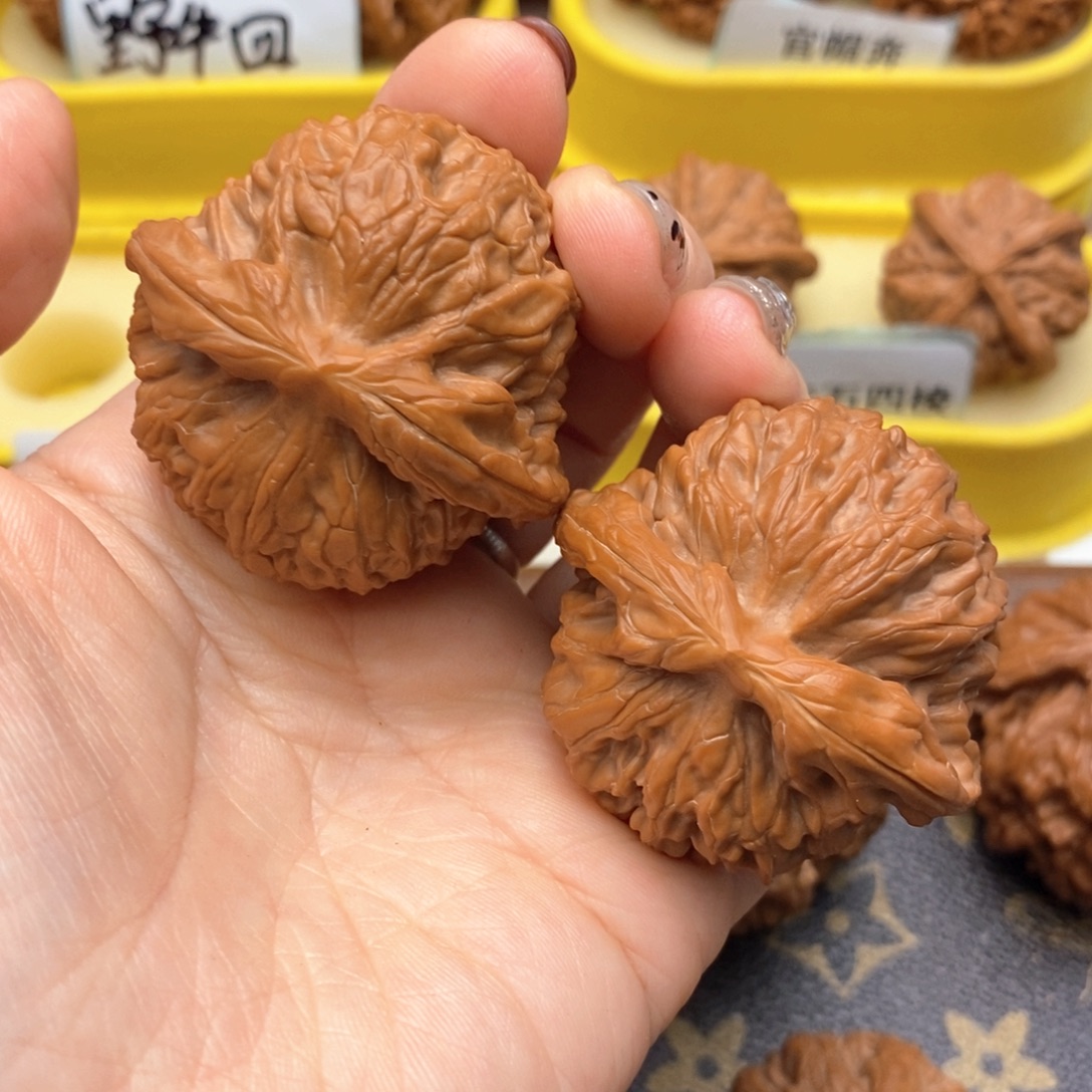 文玩核桃把件272号金麒麟