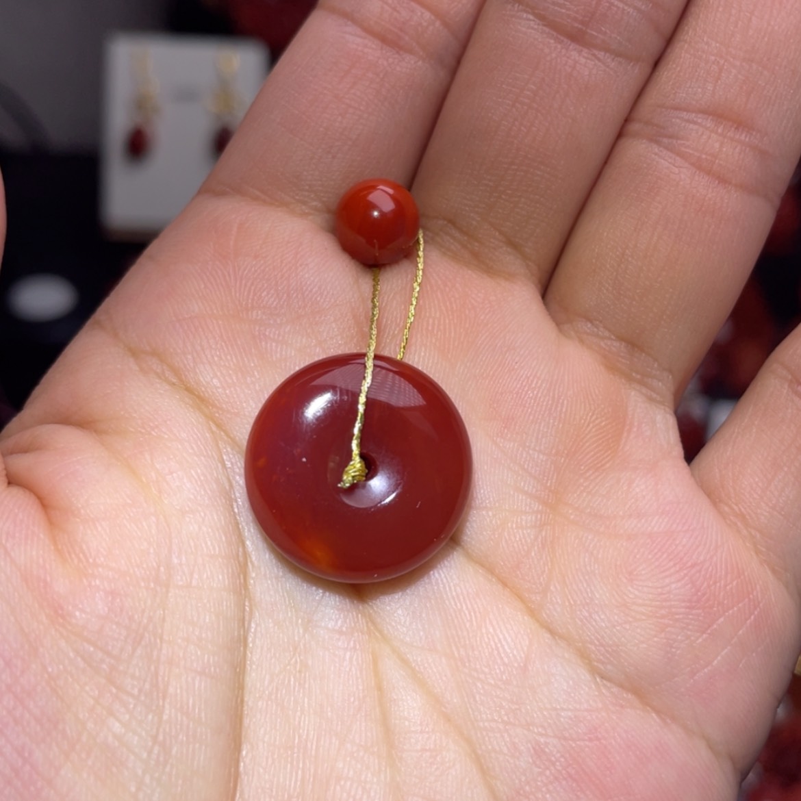 【闪购商品】未镶嵌双色平安扣20mm南红玛瑙璀**河