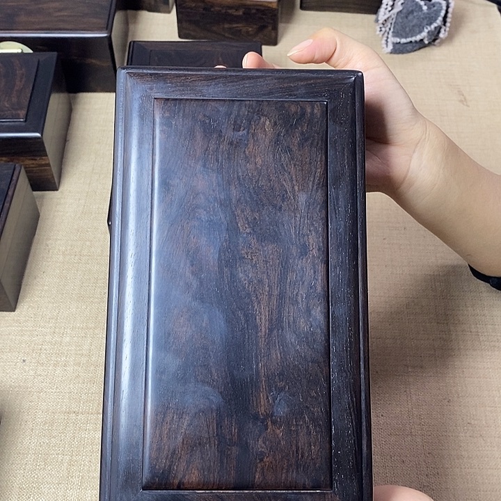 木惜**岸紫光檀微瑕机关盒