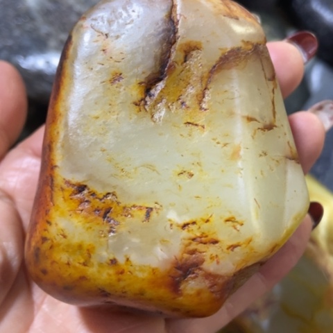 寒***隐和田玉（糖玉）未镶嵌挂件