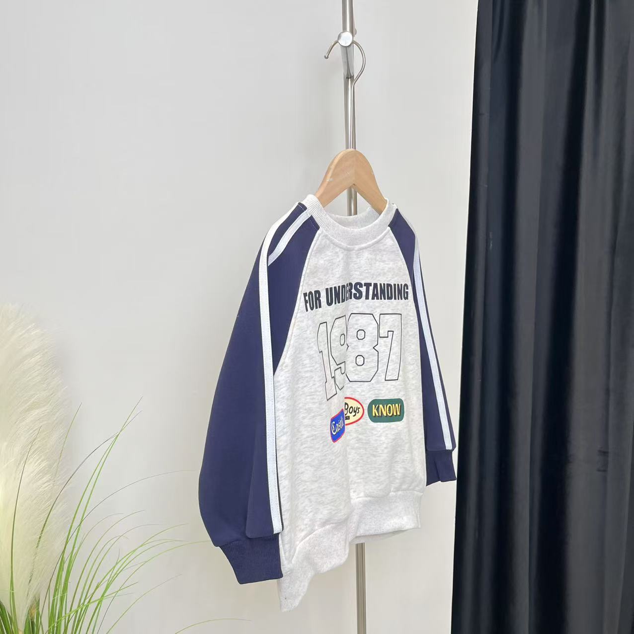 秋冬男童女童加绒卫衣白花灰 3773朝系