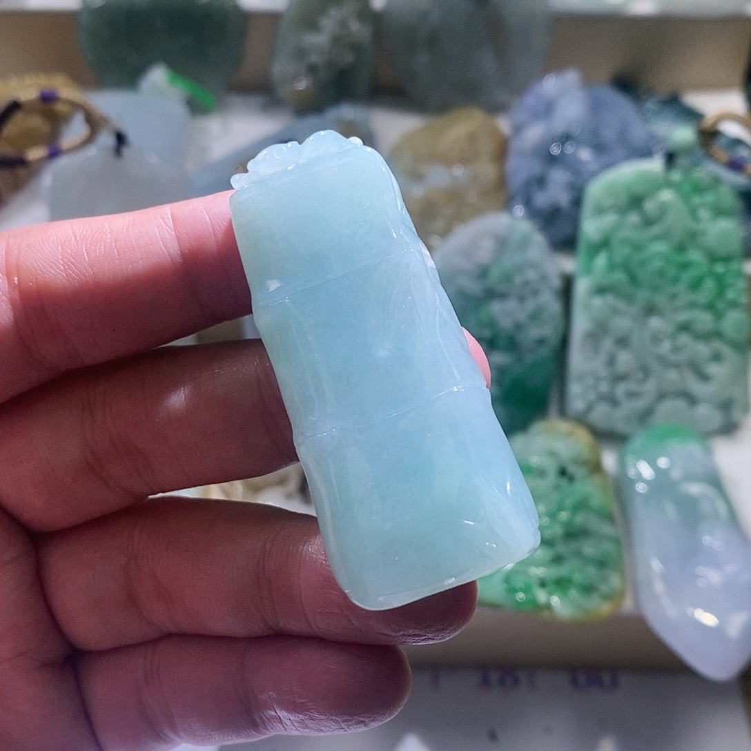 【闪购商品】翡翠颈饰未镶嵌竹节