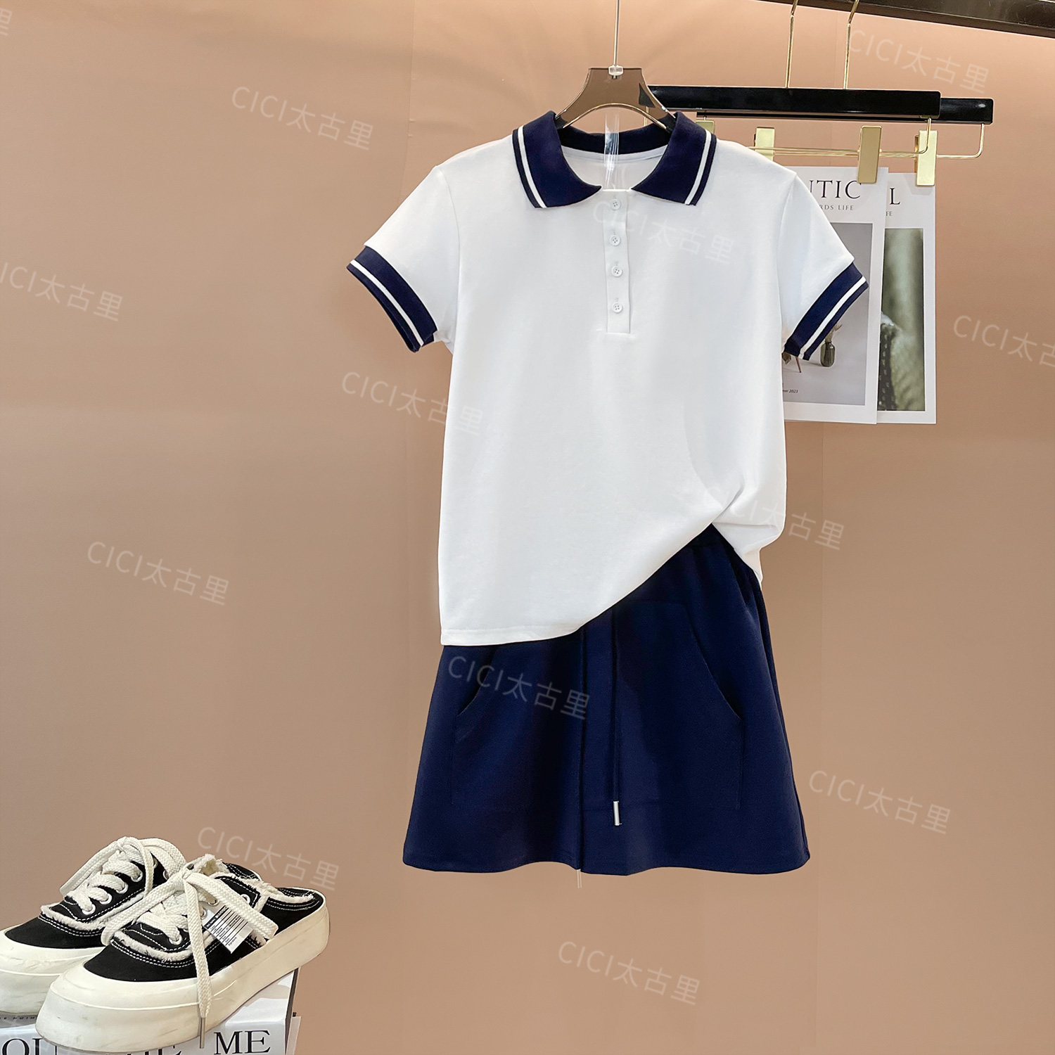 新款夏季蓝白拼接短袖T恤+高腰半身裙女DD-4000167