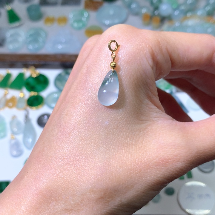 翡翠颈饰18K金镶嵌豆子