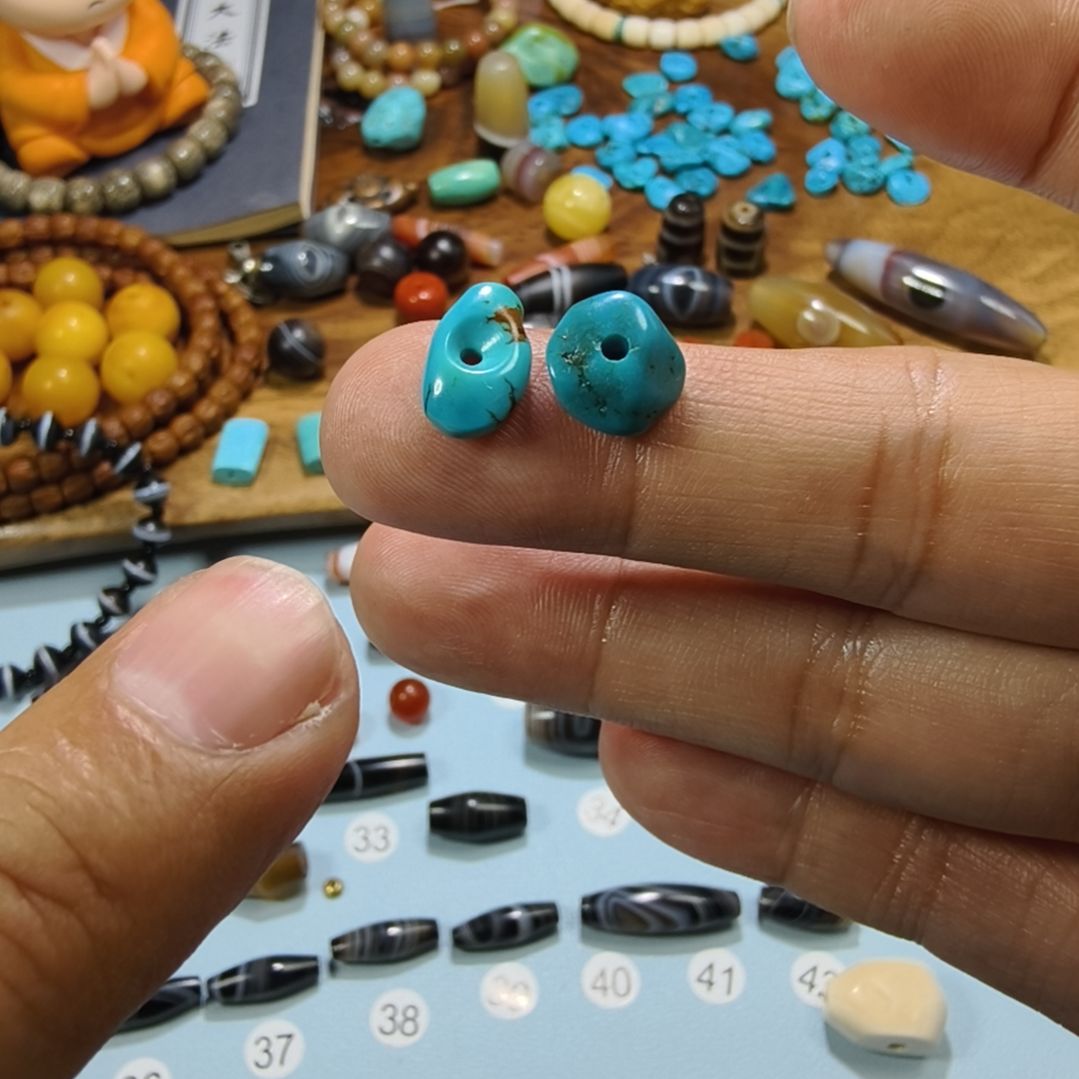 执***颜玛瑙/玉髓未镶嵌天然原矿玛瑙