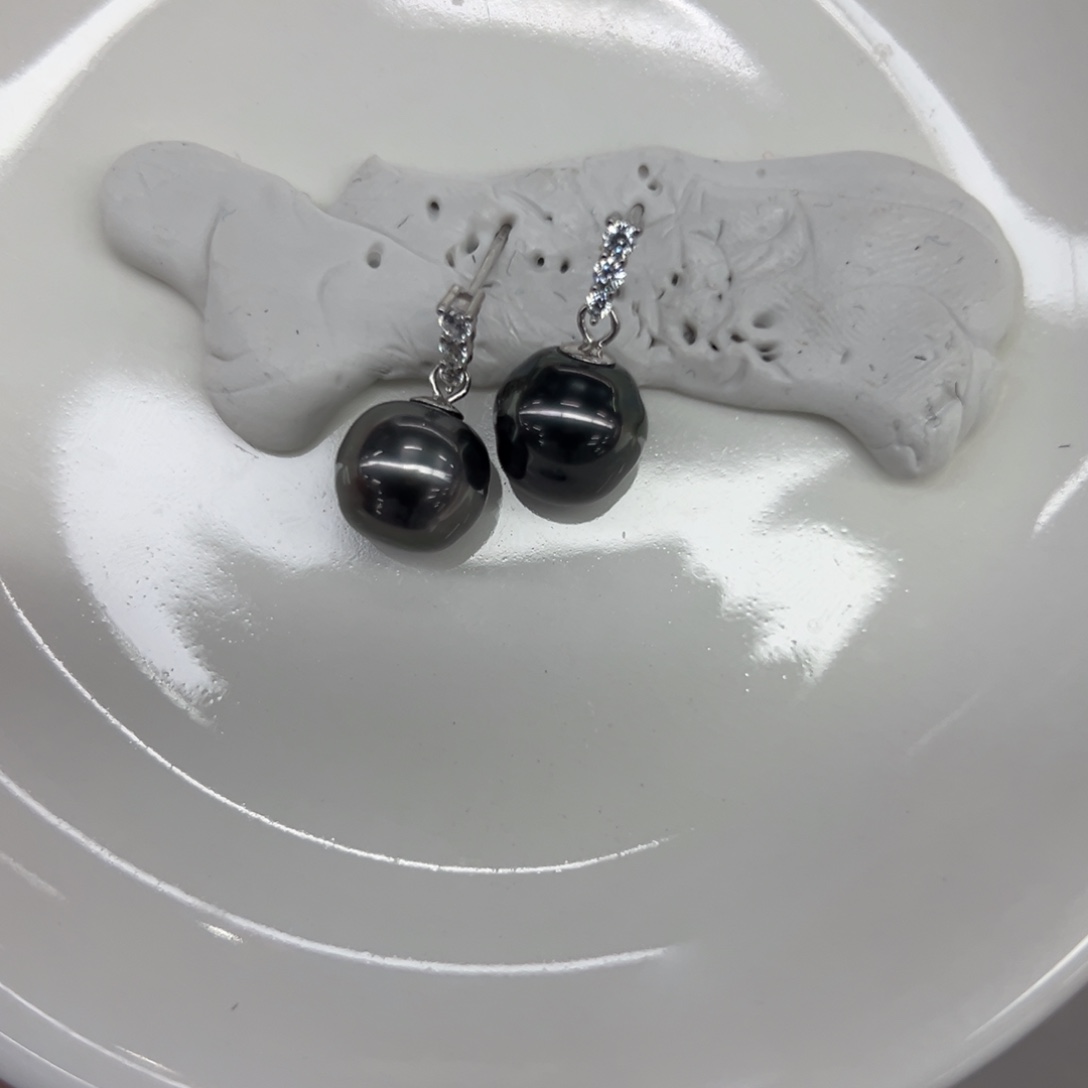 银S925镶嵌耳饰海水珍珠大溪地三颗石耳坠