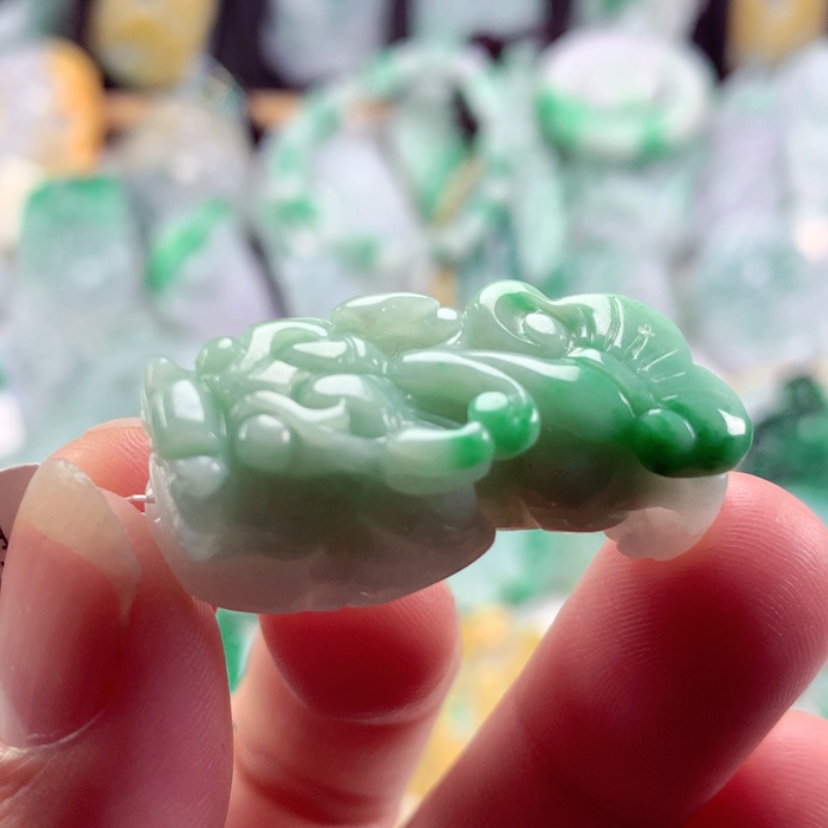【闪购商品】翡翠吊坠(不含链)未镶嵌