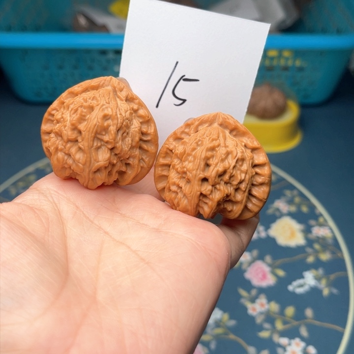 文玩核桃把件41三角白