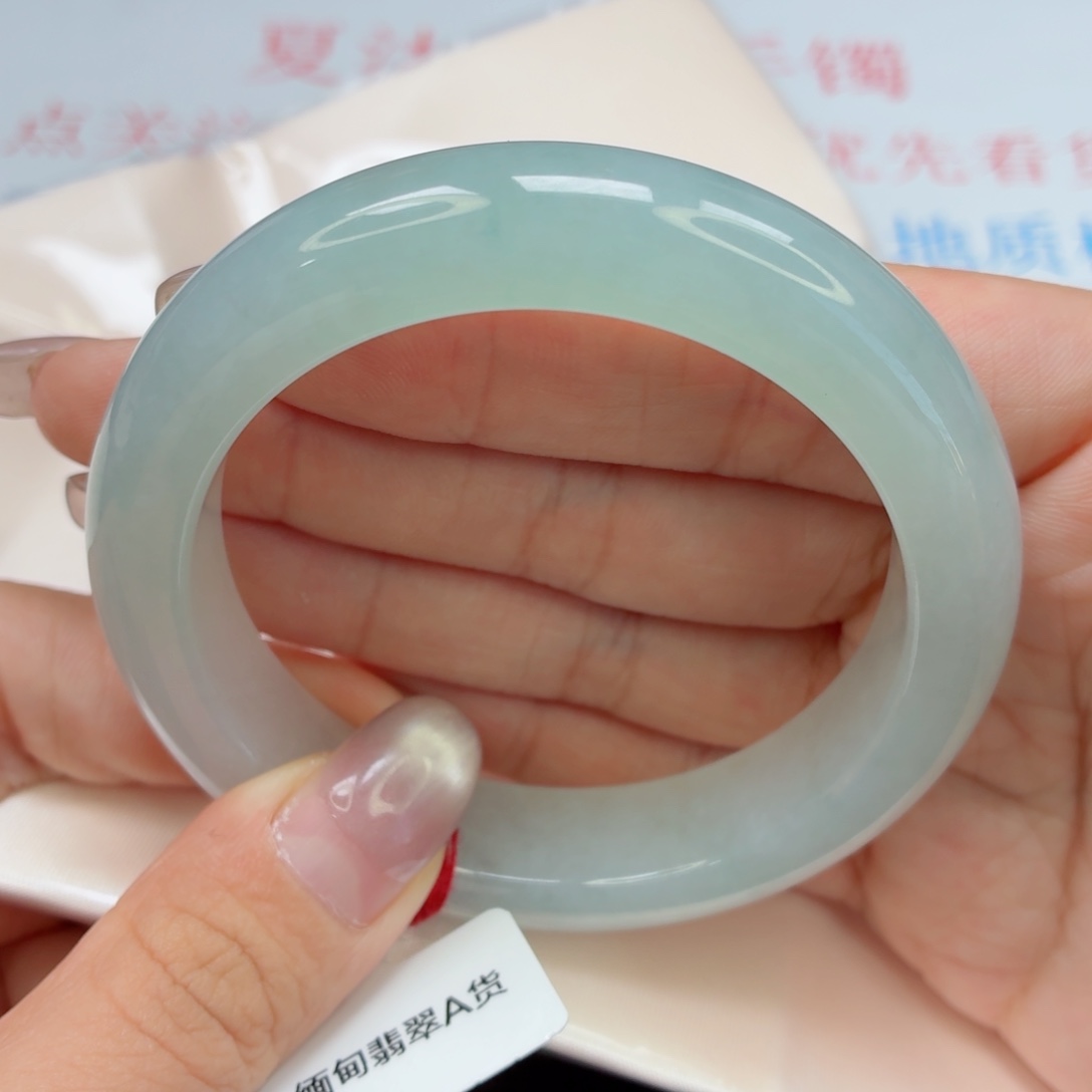 未镶嵌手镯翡翠55