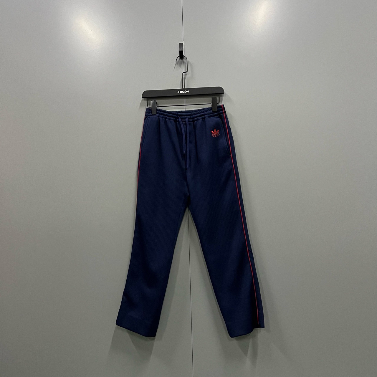 95新 GUCCI/古驰 （ll）古驰阿迪达斯联名款藏青色条纹logo卫裤44码