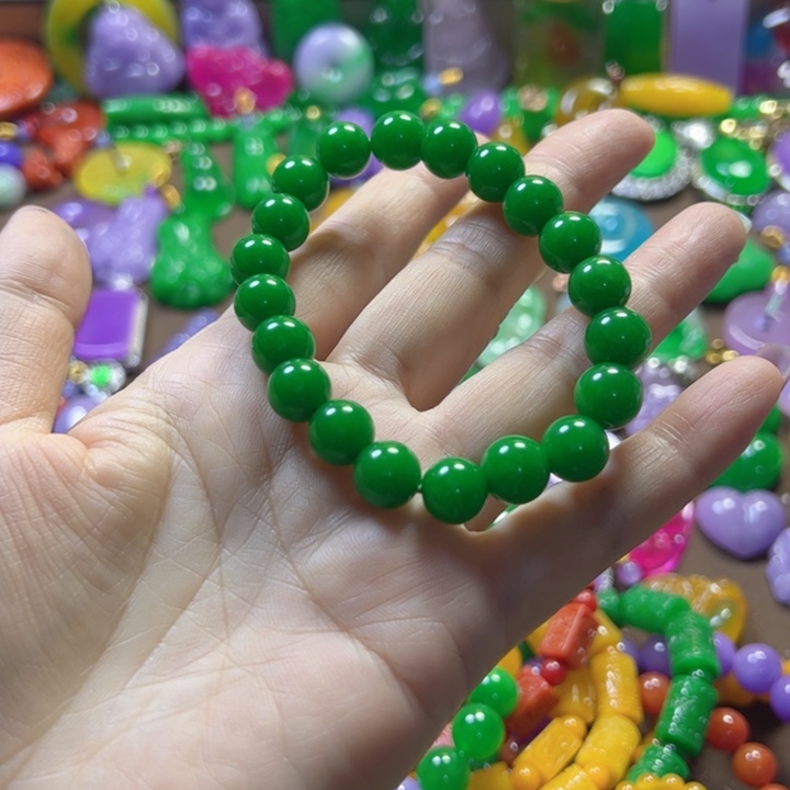 翡翠未镶嵌颈饰手串