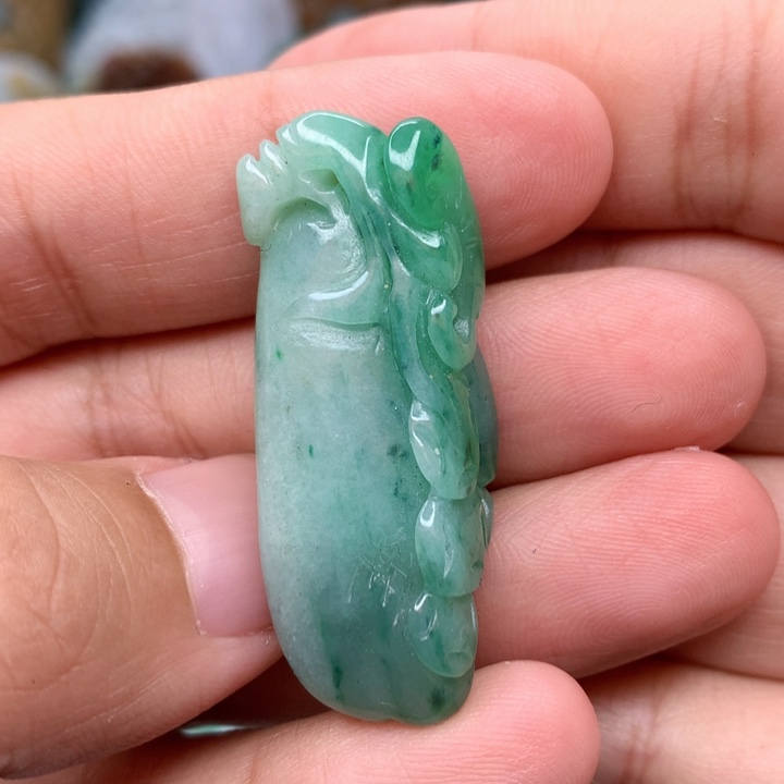 定制翡翠未镶嵌翡翠