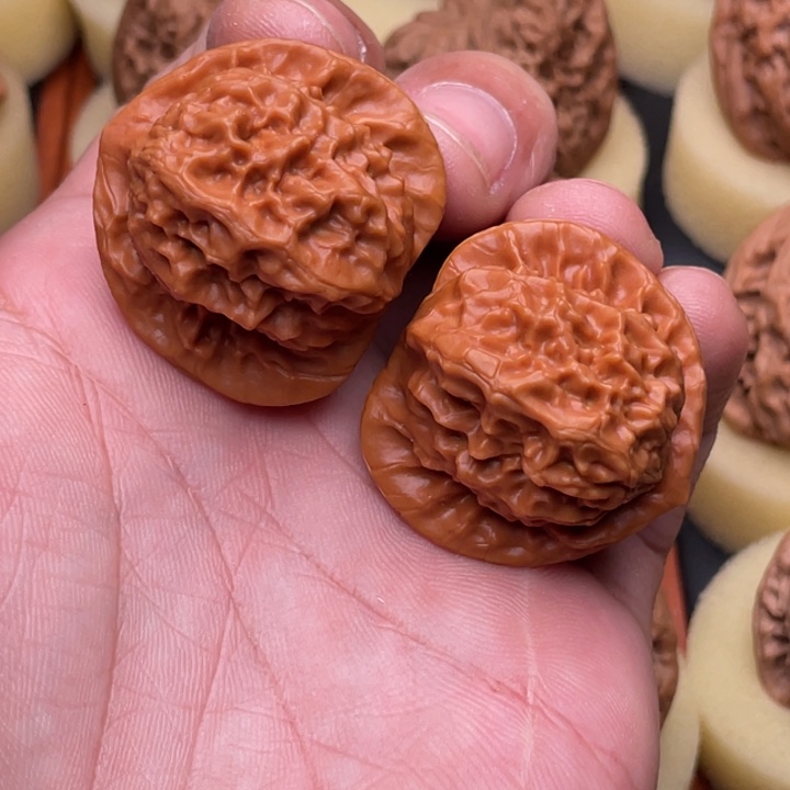 初***丶文玩核桃把件37左右瓷娃娃