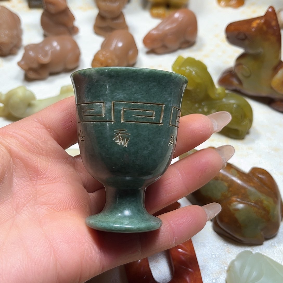 白玉菩提吊坠白玉菩提吊坠