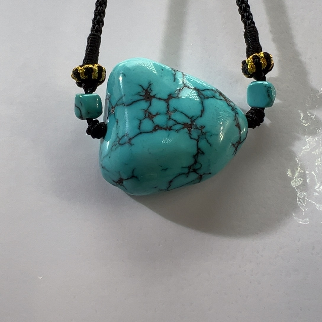 绿松石未镶嵌挂件