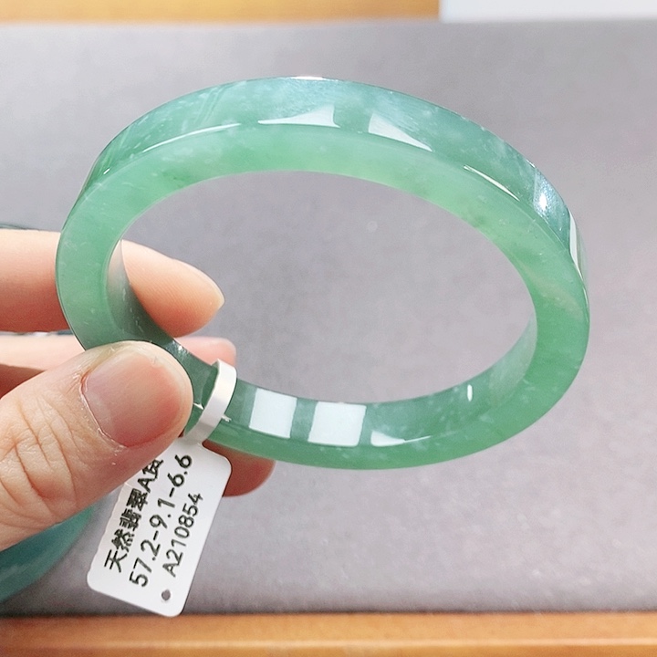 【闪购商品】翡翠手镯（圆镯）未镶嵌