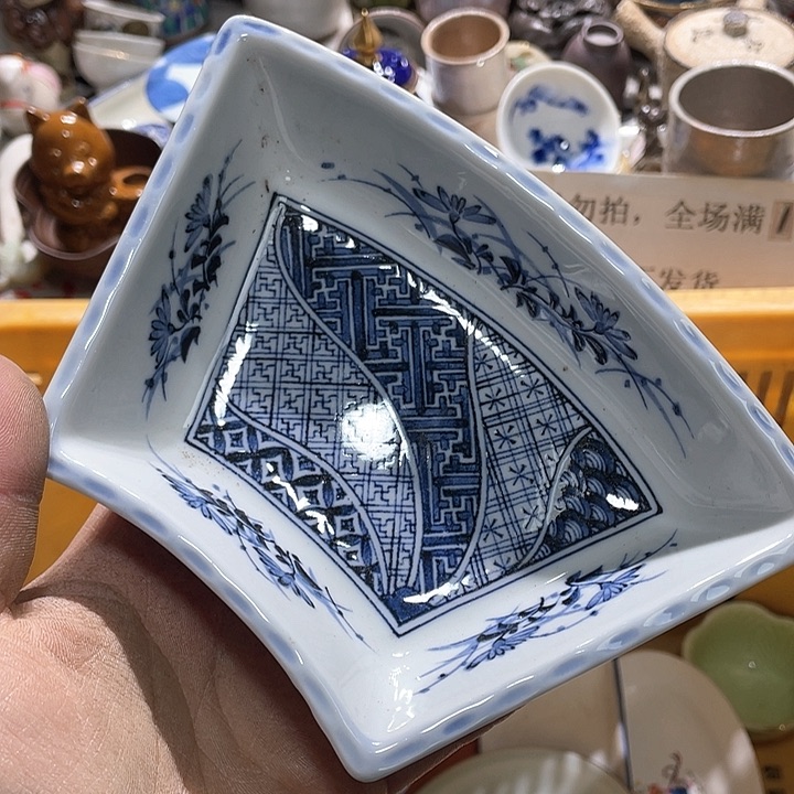 瓷片这样就不会让人觉得不