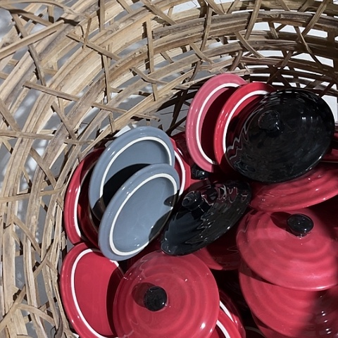 微瑕，不能明火，口径12.5盖子默认3个盖子