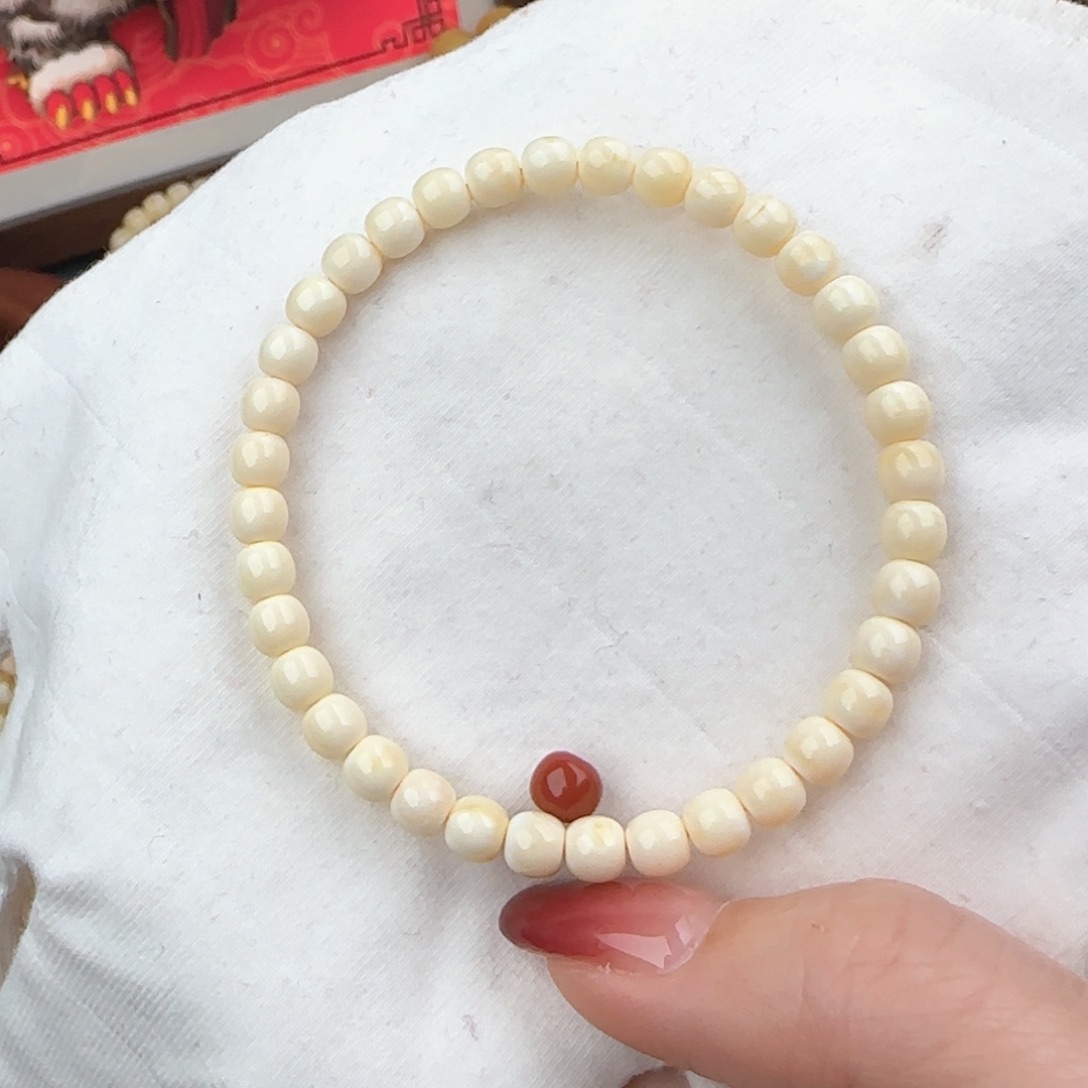 琥珀珠宝奇石未镶嵌5.5